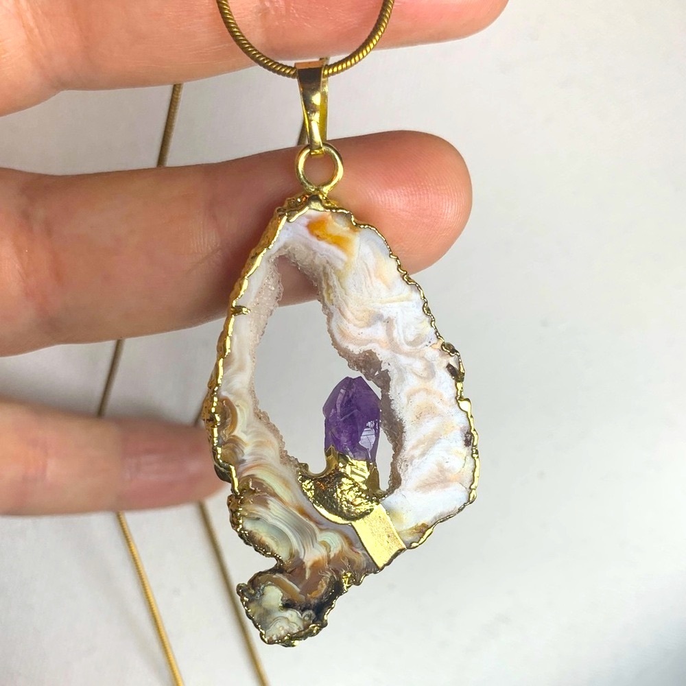 Agate Amethyst Natural Gemstone‎ Pendant Necklace Gold Accent Boho